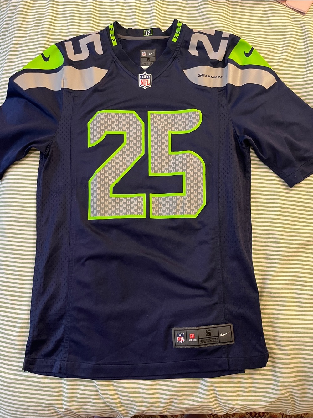 Nike Men’s Seahawks Navy & Volt #25 Sherman Football Jersey